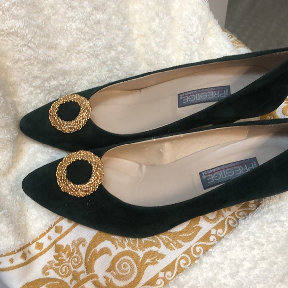 Suede Italy 🇮🇹 Pine Green Heels 7.5 m vintage Holidays ✨Festive ✨ So unique ✨ - Picture 9 of 10